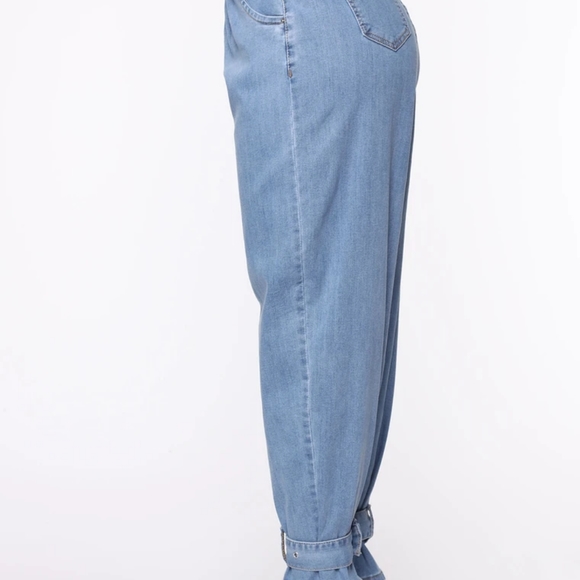 She's Glam Rhinestone Ankle Balloon Jeans - Medium - Picture 5 of 9